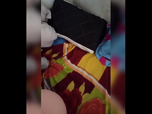 ❤️ Съквартирантката ми остава сама вкъщи, защото съпругът ѝ е на почивка, а аз се възползвам от възможността да я чукам и да пълня задника ѝ с мляко ❤️ Слуги в bg.libporno.ru